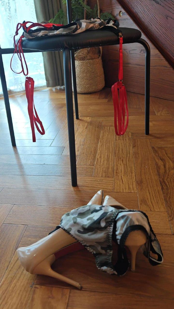 水蜜桃米米 – 红色纯欲高开叉连体衣+酥熊【22P】